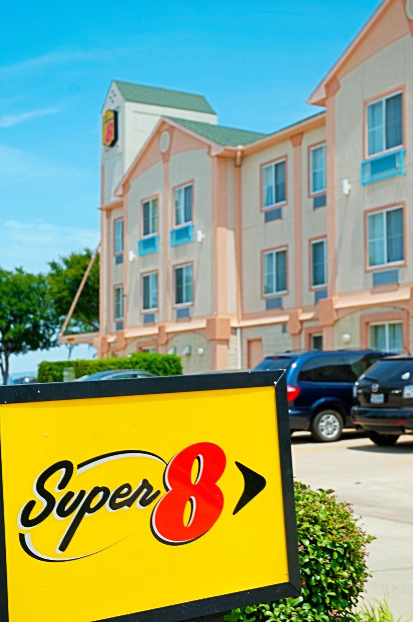 Super 8 By Wyndham Irving/Dfw Apt/North Bagian luar foto